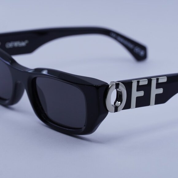 Off-White OERI124 FILLMORE 1007 Sunglasses Black Rectangle Frame, Grey Lenses - Picture 4 of 12